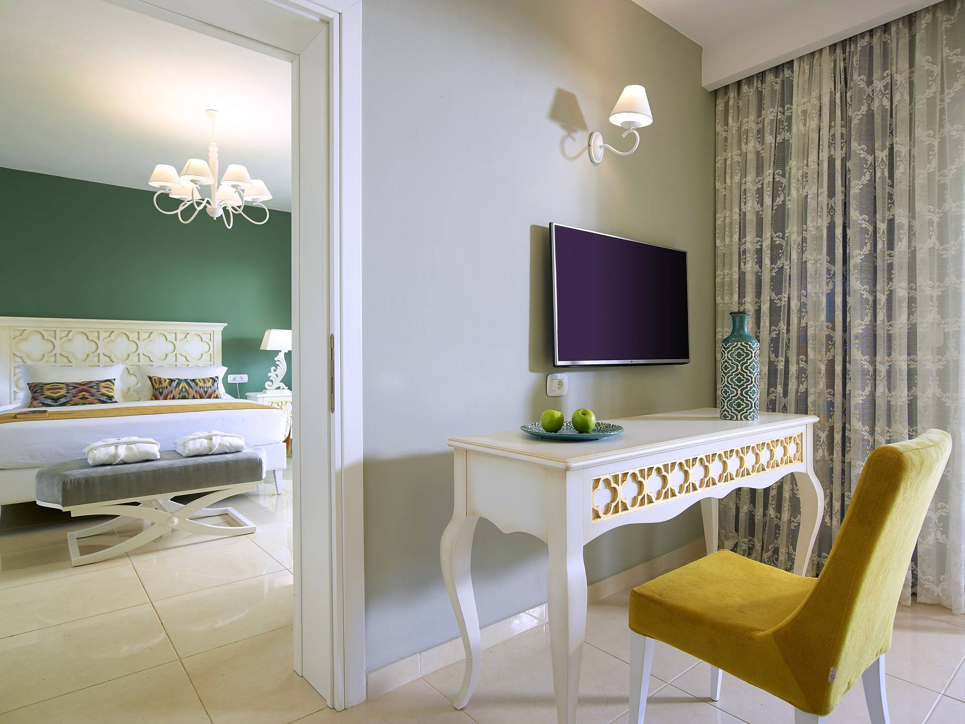 Anemos Luxury Grant Resort