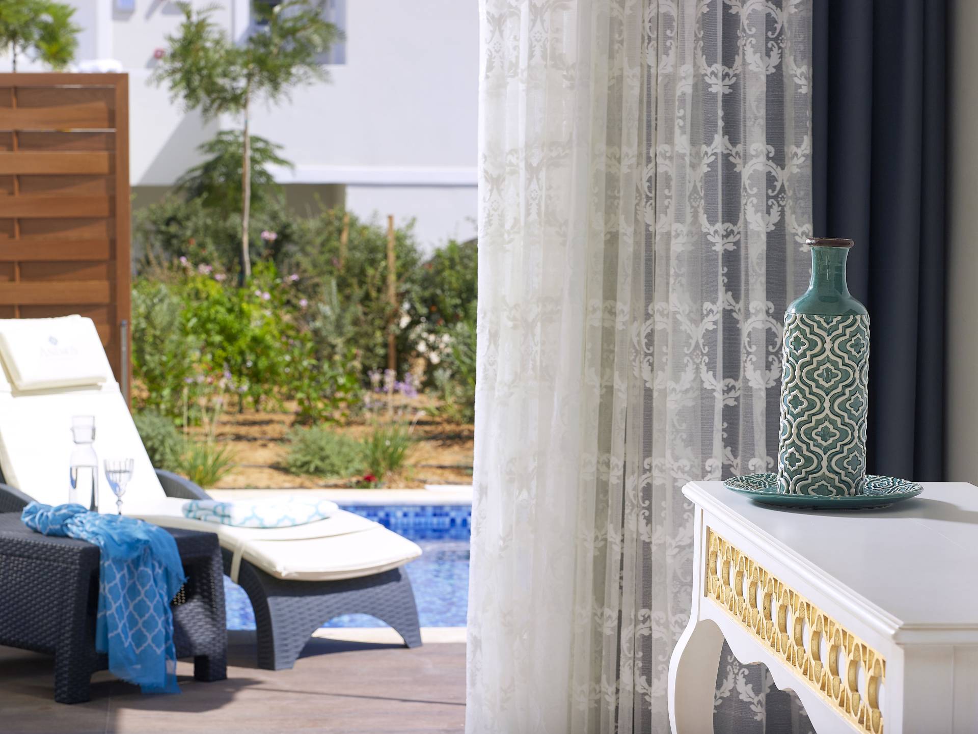 Anemos Luxury Grant Resort