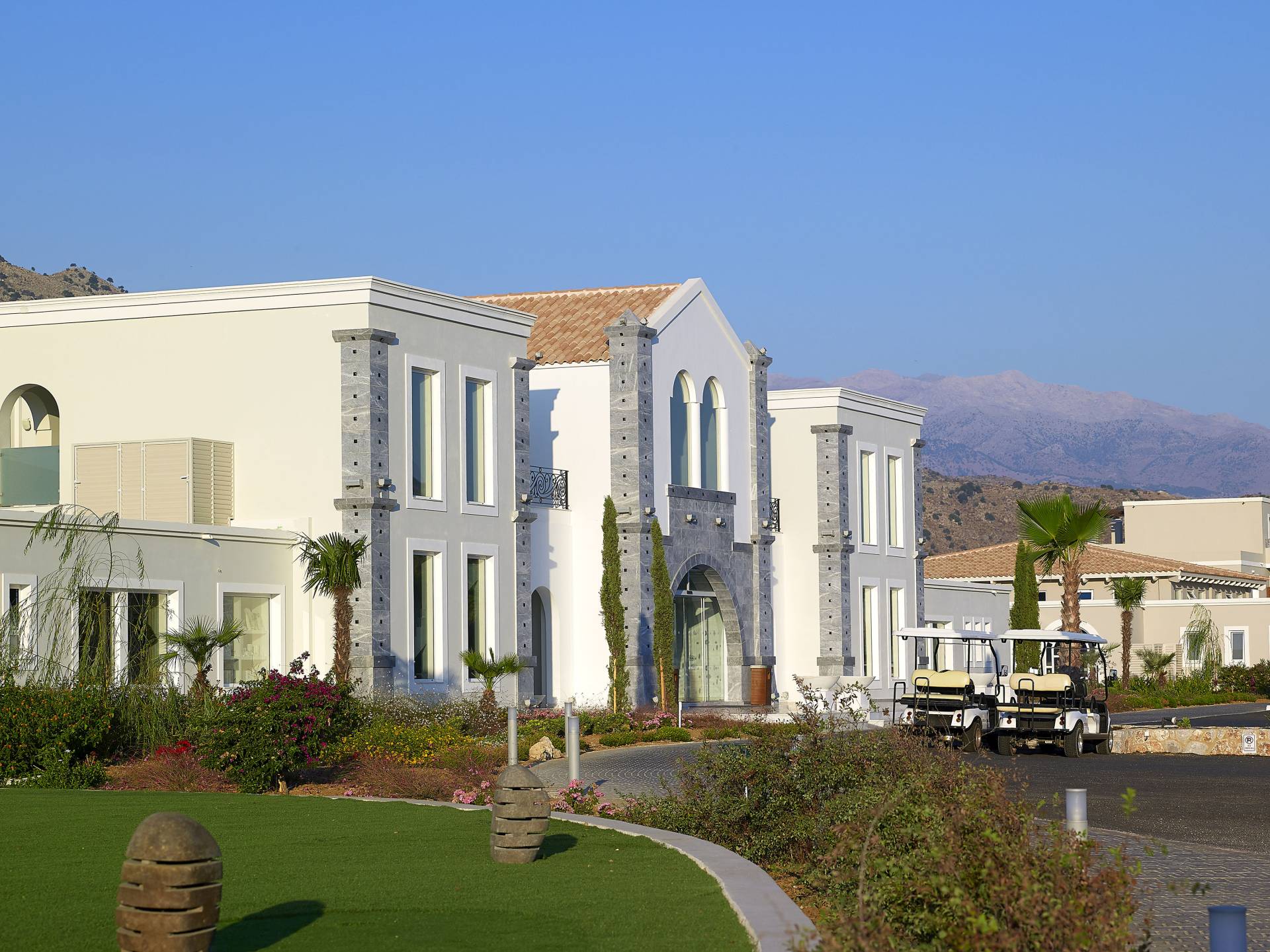 Anemos Luxury Grant Resort