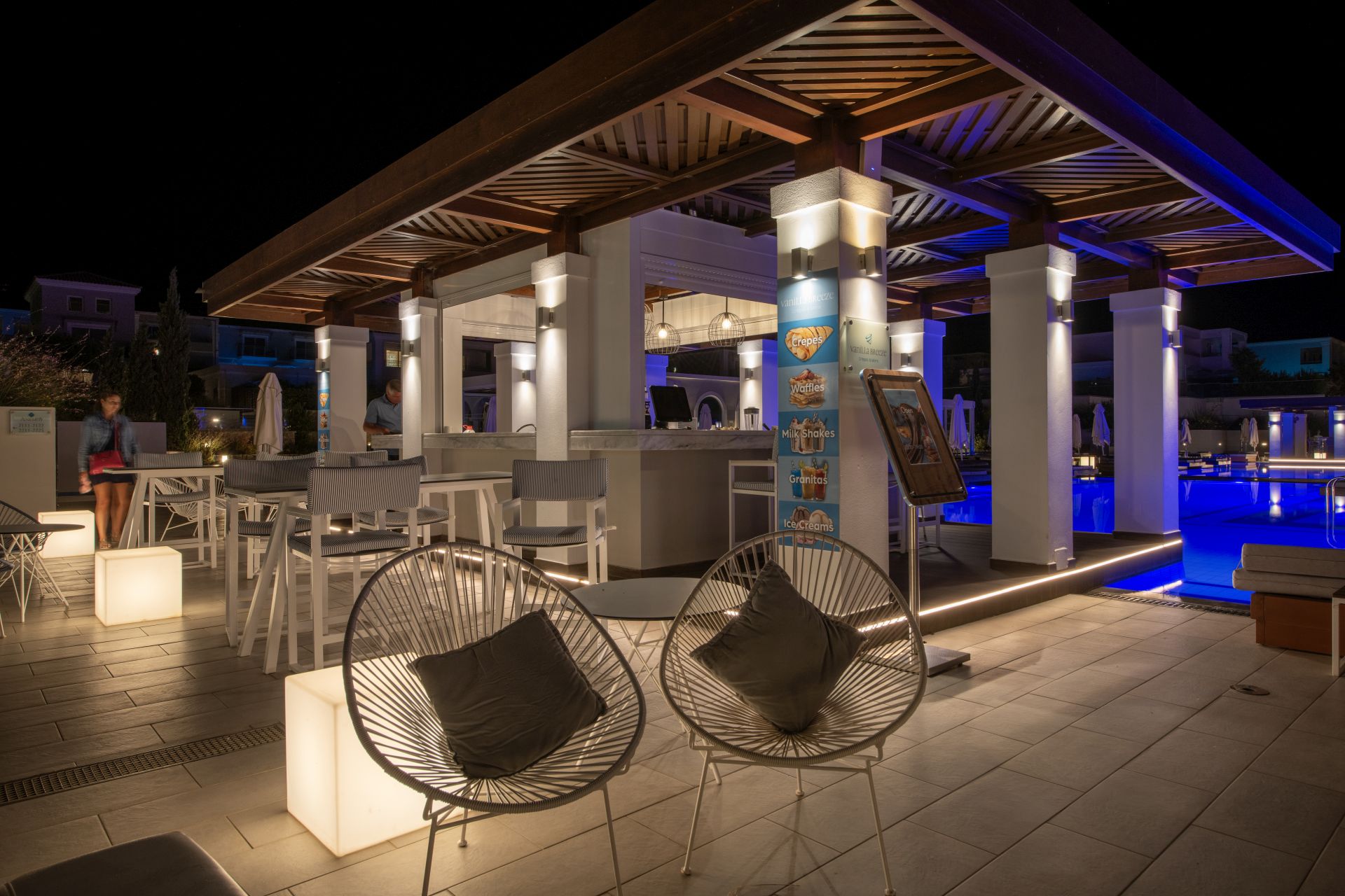 VANILLA BREEZE CREPERIE