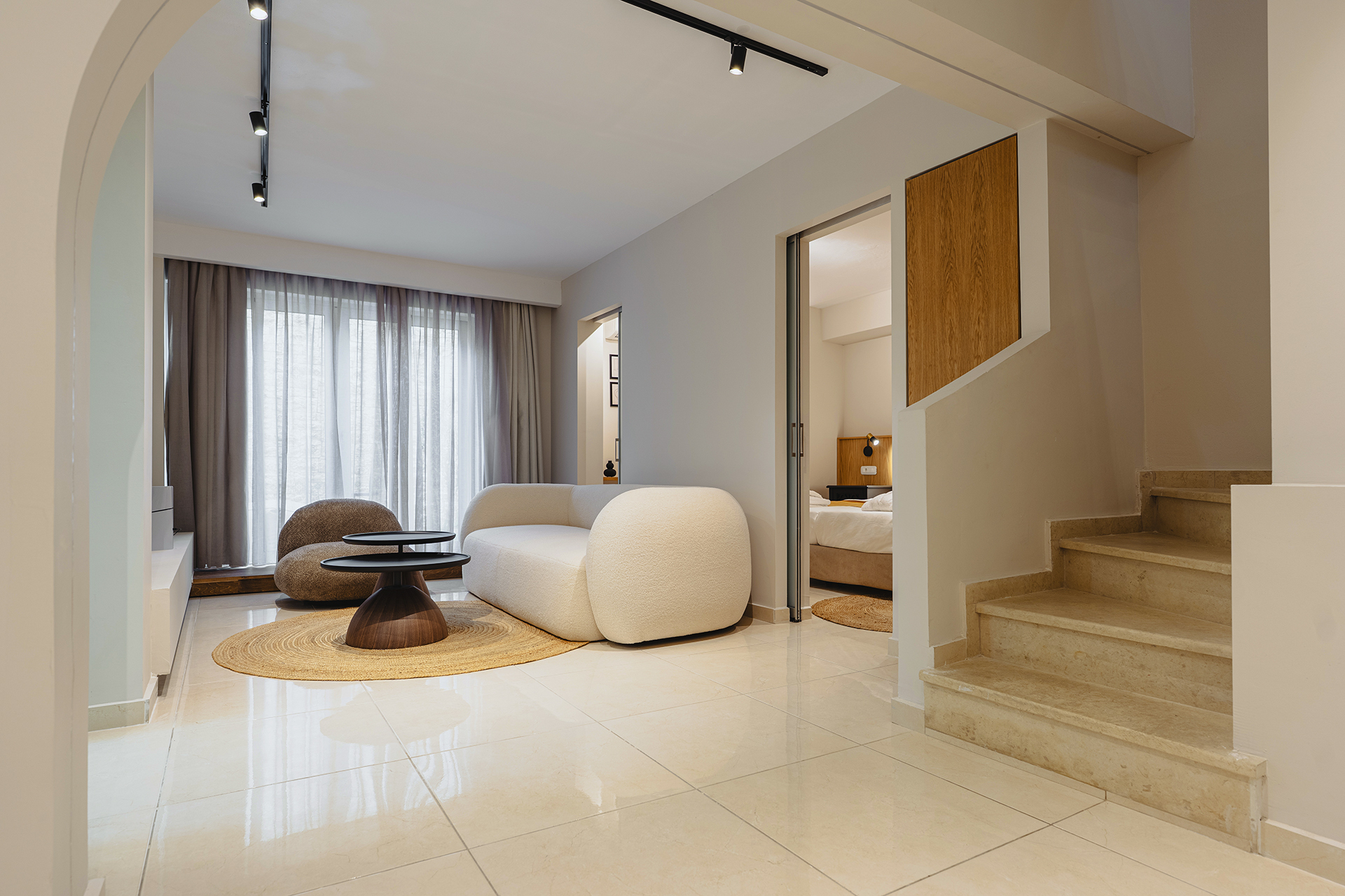 ΜΕΓΑΛΗ ΟΙΚΟΓΕΝΕΙΑΚΗ ΣΟΥΙΤΑ