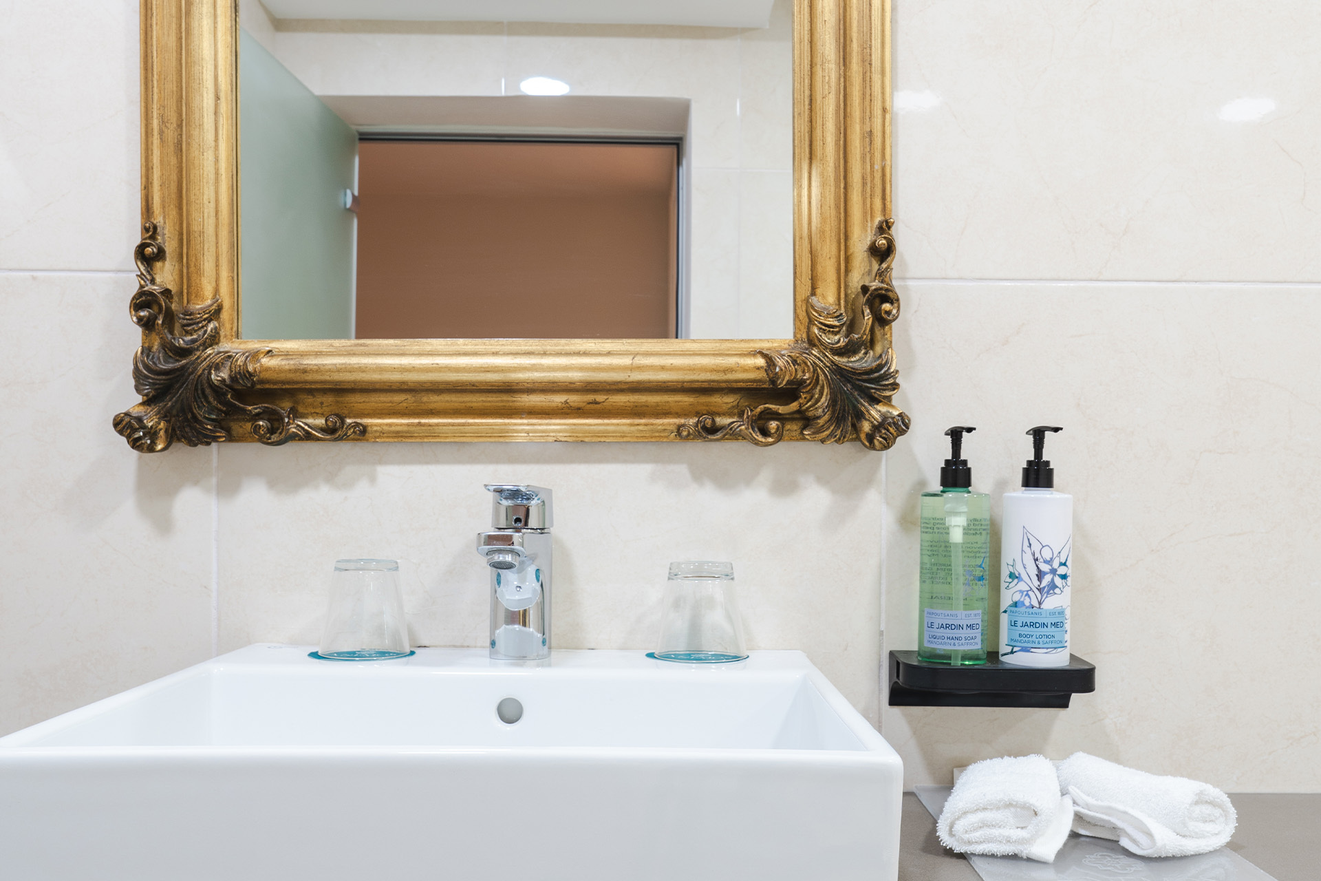 Anemos Luxury Grant Resort