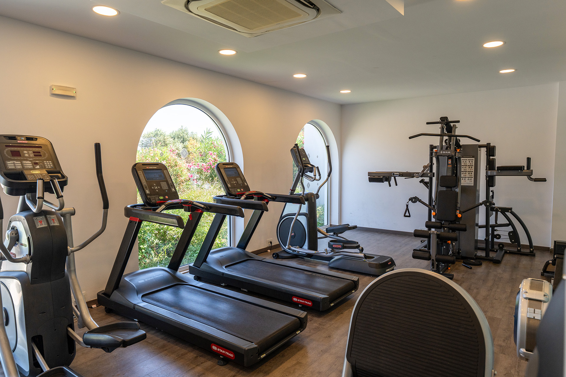 Anemos Luxury Grant Resort
